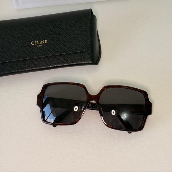 New! Celine Brown Triomphe Sunglasses with Gold Detail, CL40316U 52A, Authentic - Picture 11 of 11